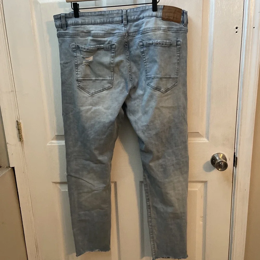 Jordan Craig Sean Fit Distressed Rip Light‎ Wash Denim Jeans 42x32 JM3399